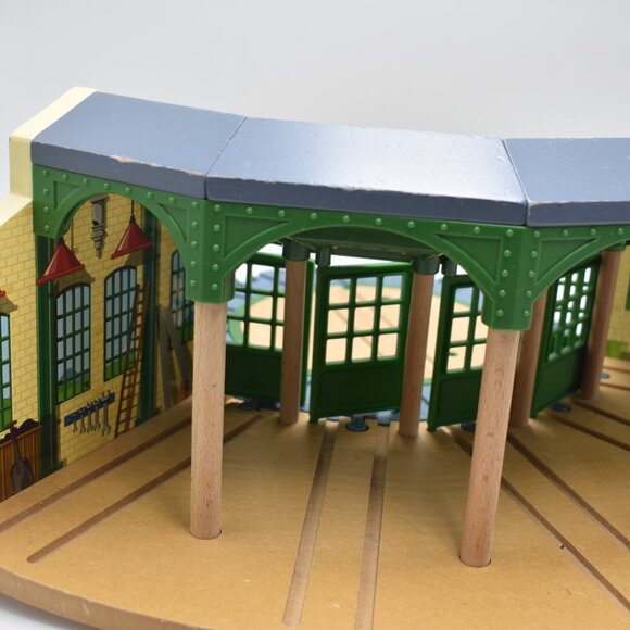 Thomas & Friends Y4367 Mattel Wooden Railway Tidmouth Sheds Turntable Roundabout - Picture 12 of 16